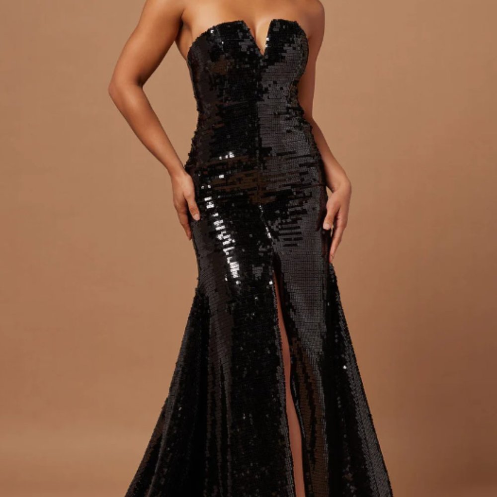 Beautiful Black Sequin Strapless Gown